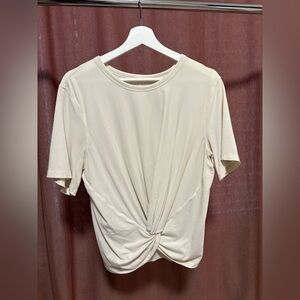 Elegant Cream Women's Top✨Lululemon size 8 - mint condition